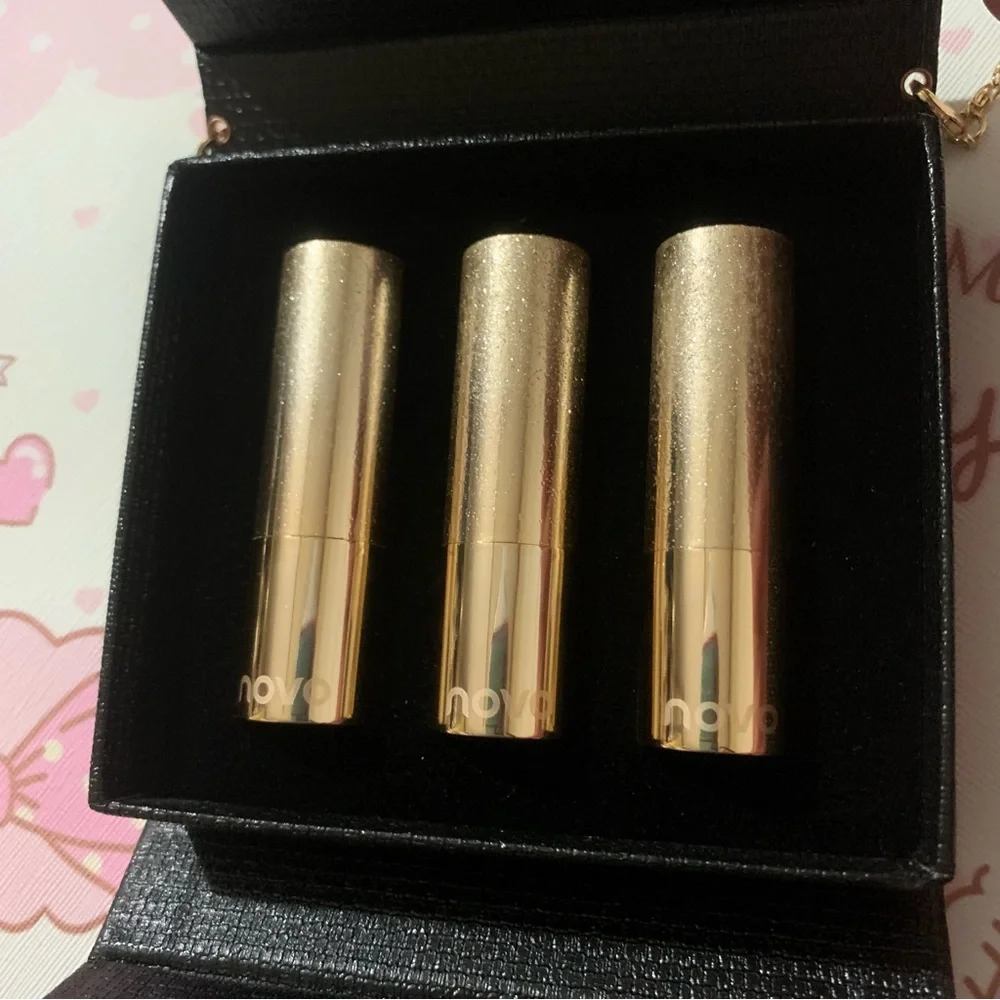 Lipstick Purse Set of 3 Red Lipsticks